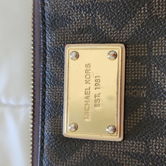 Michael kors Brown long wallet zip closure - Picture 2 of 6